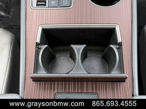 Used 2024 Toyota Sienna LE FWD image 35