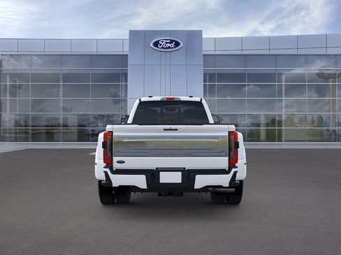 New 2025 Ford F450 Platinum w/ Platinum Plus Package image 5