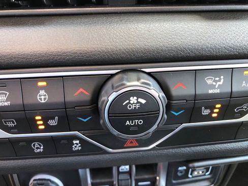 New 2025 Jeep Wrangler Sport S image 24