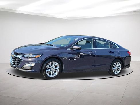 Used 2025 Chevrolet Malibu LT FWD image 3