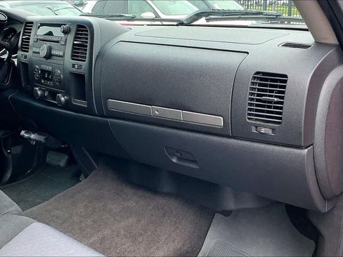 Used 2010 Chevrolet Silverado 1500 LT w/ Power Pack Plus image 19