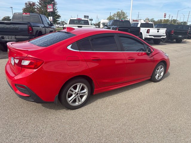Used 2017 Chevrolet Cruze LT w/ RS Package FWD image 4