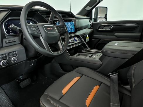 New 2026 GMC Sierra 2500 AT4 w/ AT4 Premium Plus Package AWD/4WD image 9
