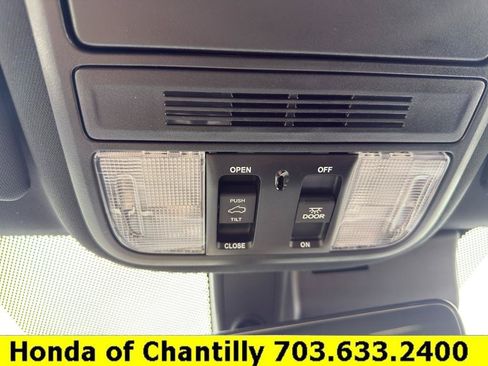 Used 2023 Honda Passport EX-L image 16