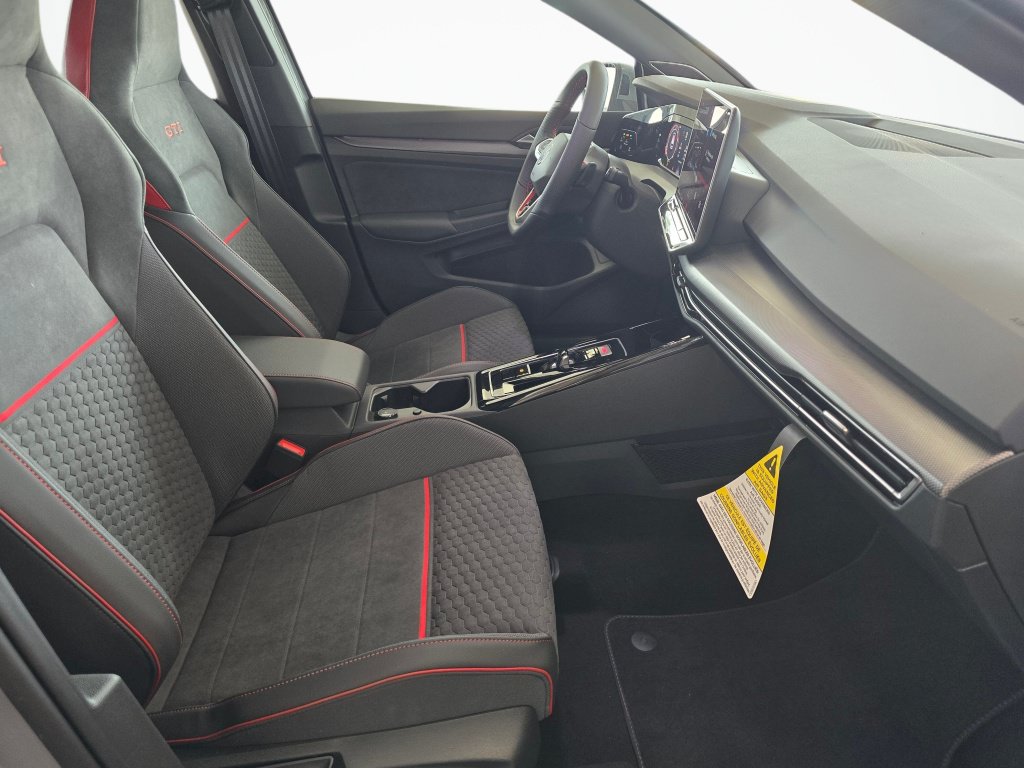 New 2026 Volkswagen GTI SE FWD image 38
