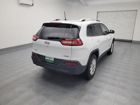 Used 2018 Jeep Cherokee Latitude Plus w/ Comfort/Convenience Group AWD/4WD image 9