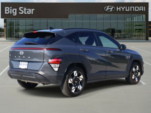 Certified 2024 Hyundai Kona SEL w/ Convenience Package FWD image 4