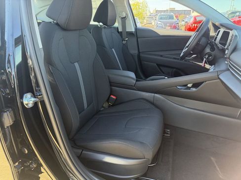 New 2026 Hyundai Elantra SE image 23