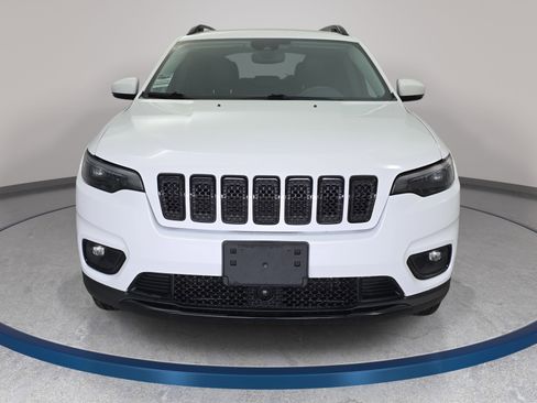 Used 2021 Jeep Cherokee Latitude Plus image 2