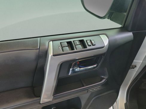 Used 2023 Toyota 4Runner Limited image 21