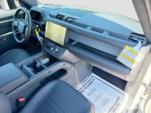 New 2026 Land Rover Defender 110 OCTA AWD/4WD image 14