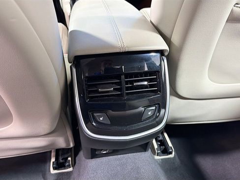 Used 2018 Cadillac XTS Luxury AWD/4WD image 28