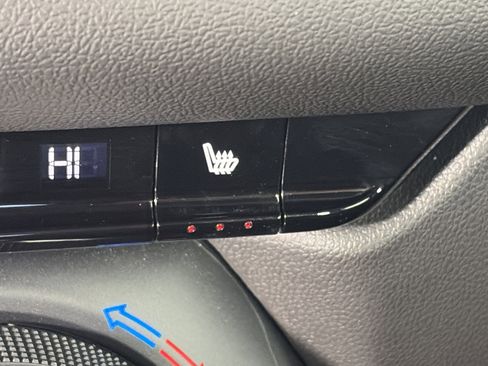 Certified 2024 Chevrolet Blazer LT image 24