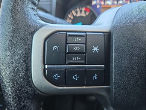 Used 2022 Ford Expedition XLT image 17