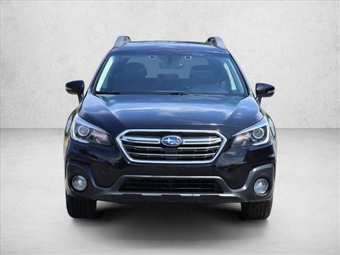 Used 2018 Subaru Outback 2.5i Limited AWD/4WD image 2