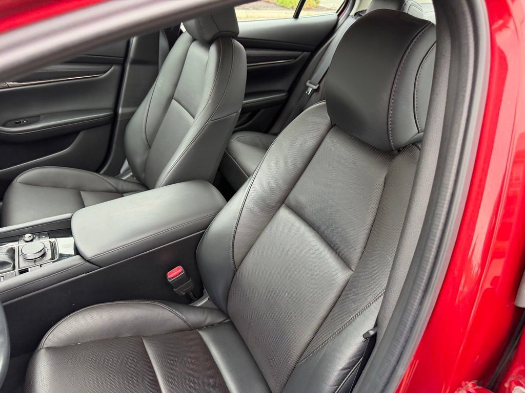 Used 2021 MAZDA MAZDA3 s FWD image 14
