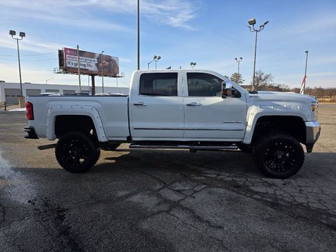 Used 2017 GMC Sierra 2500 SLT image 4