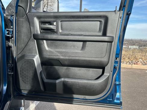 Used 2024 RAM 3500 Tradesman w/ Chrome Appearance Group image 32