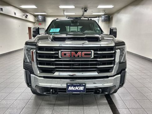 Used 2024 GMC Sierra 2500 SLT w/ SLT Premium Package AWD/4WD image 2