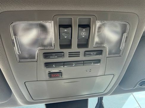 Used 2017 Toyota Highlander Limited Platinum w/ Carpet Mat Package AWD/4WD image 30