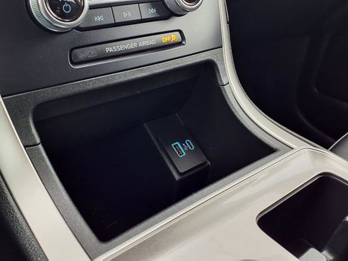 Certified 2024 Ford Edge SEL w/ Convenience Package image 13