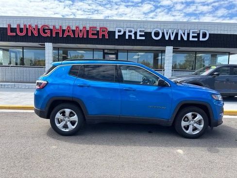 Used 2022 Jeep Compass Latitude FWD image 5