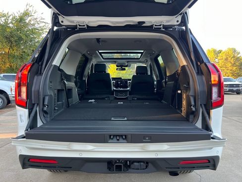 New 2025 Ford Expedition Active image 19