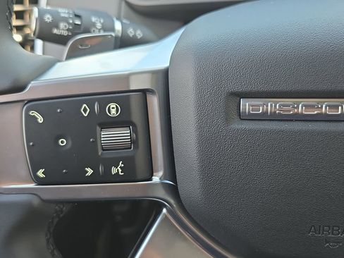 New 2026 Land Rover Discovery Limited Edition image 19