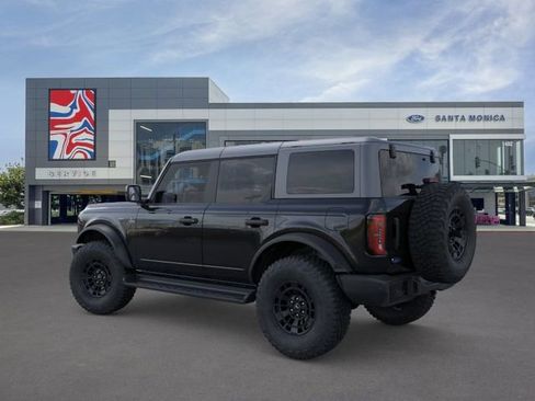 New 2026 Ford Bronco Outer Banks w/ Sasquatch Package AWD/4WD image 4