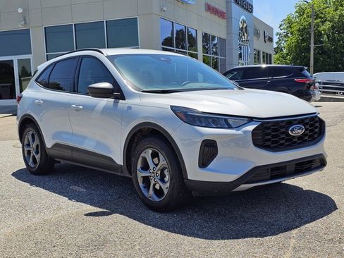 Used 2025 Ford Escape ST-Line FWD image 5