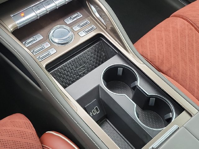 Used 2024 Lincoln Nautilus Black Label AWD/4WD image 22