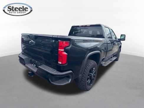 Used 2025 Chevrolet Silverado 2500 LTZ w/ Trail Boss Package AWD/4WD image 3