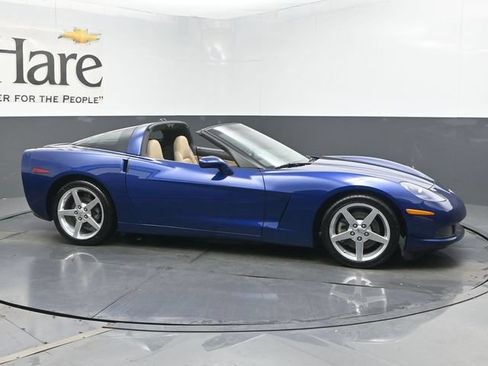 Used 2005 Chevrolet Corvette Coupe w/ Preferred Equipment Group RWD image 49