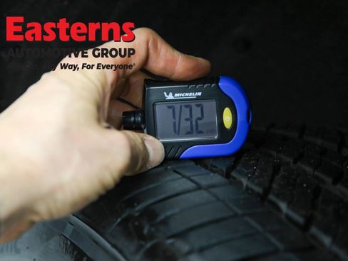 Used 2025 GMC Yukon XL Denali w/ Denali Reserve Package image 33