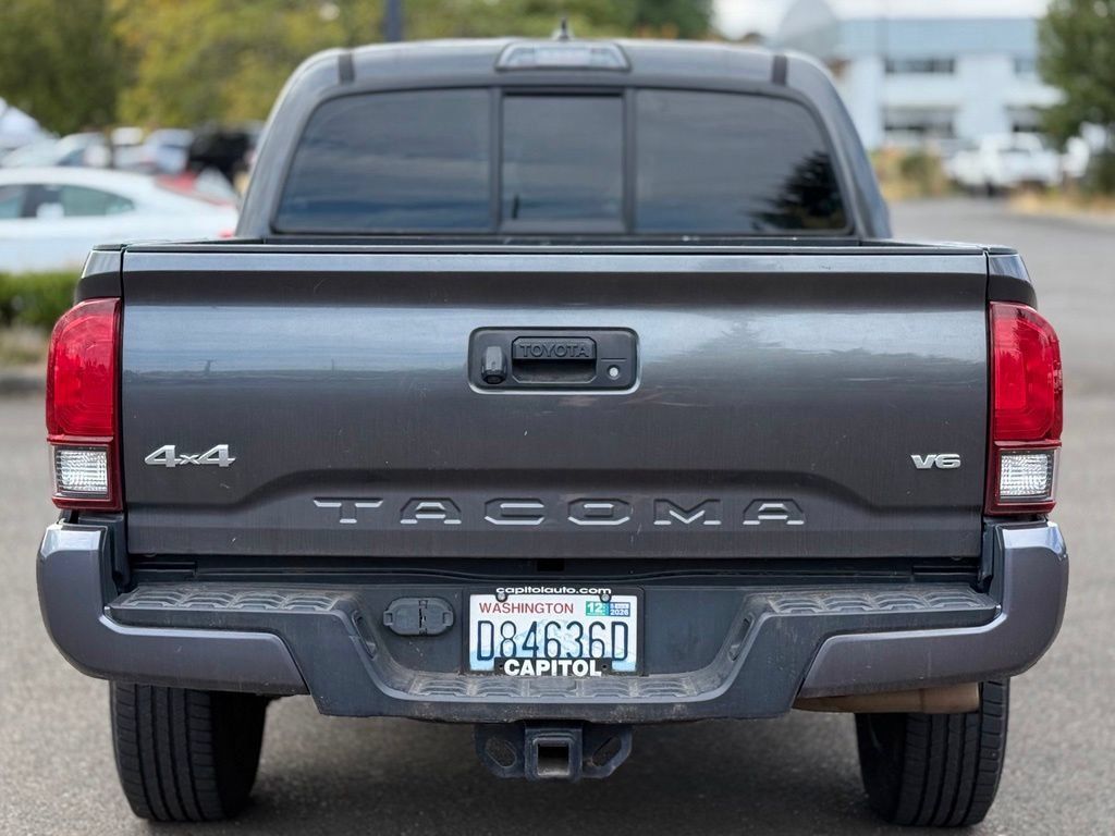 Used 2018 Toyota Tacoma SR w/ SR Convenience Package AWD/4WD image 4