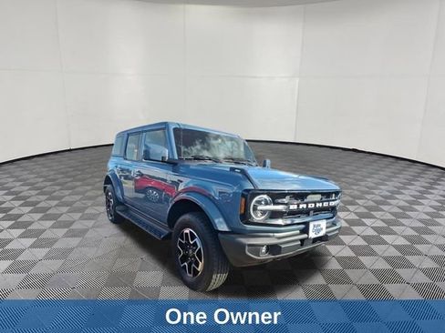 Used 2025 Ford Bronco Outer Banks AWD/4WD image 3