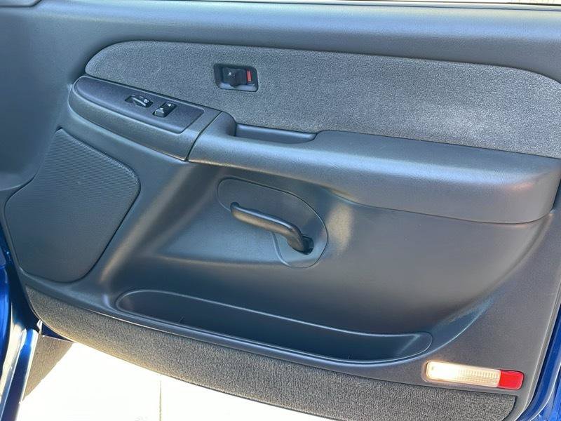 Used 2003 Chevrolet Silverado 1500 LS AWD/4WD image 40