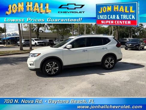 Used 2020 Nissan Rogue SV w/ Sun & Sound Touring Package image 4