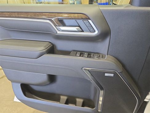 New 2026 GMC Sierra 1500 Elevation image 27