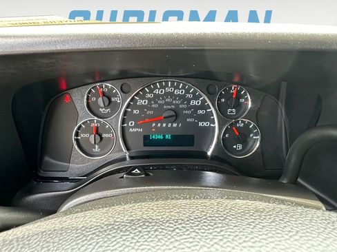 Used 2025 GMC Savana 2500 w/ Driver Convenience Package RWD image 16