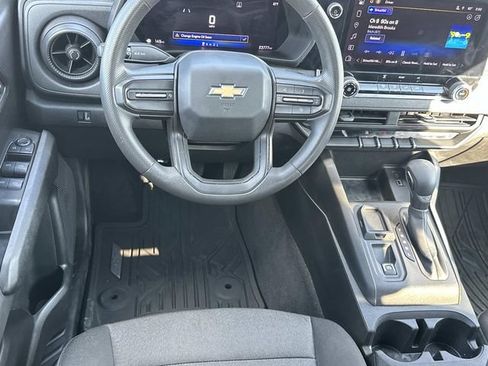Used 2024 Chevrolet Colorado W/T RWD image 16