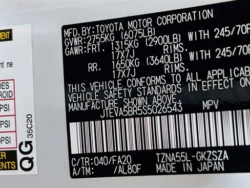 Certified 2025 Toyota 4Runner SR5 AWD/4WD image 27