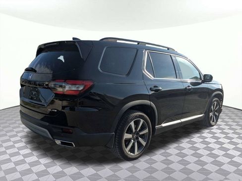 Used 2023 Honda Pilot Elite image 4
