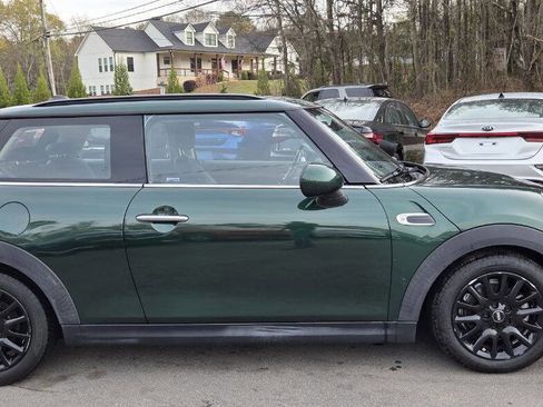 Used 2016 MINI Cooper 2-Door Hardtop image 5