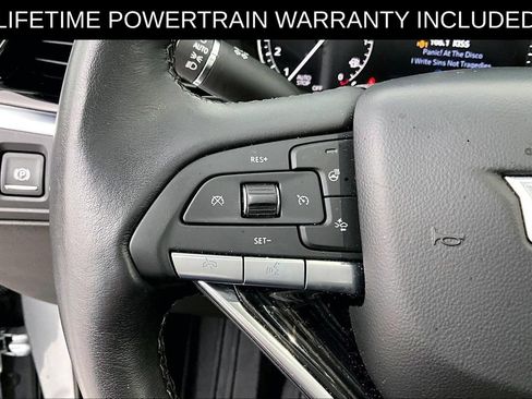 Used 2025 Cadillac XT6 Premium Luxury FWD image 26