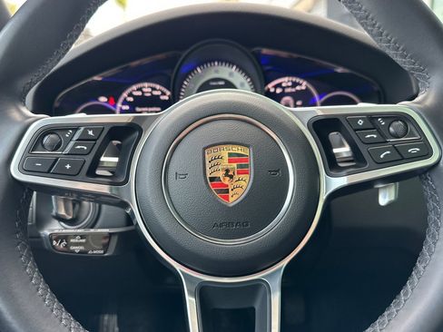 Used 2023 Porsche Cayenne Base image 24