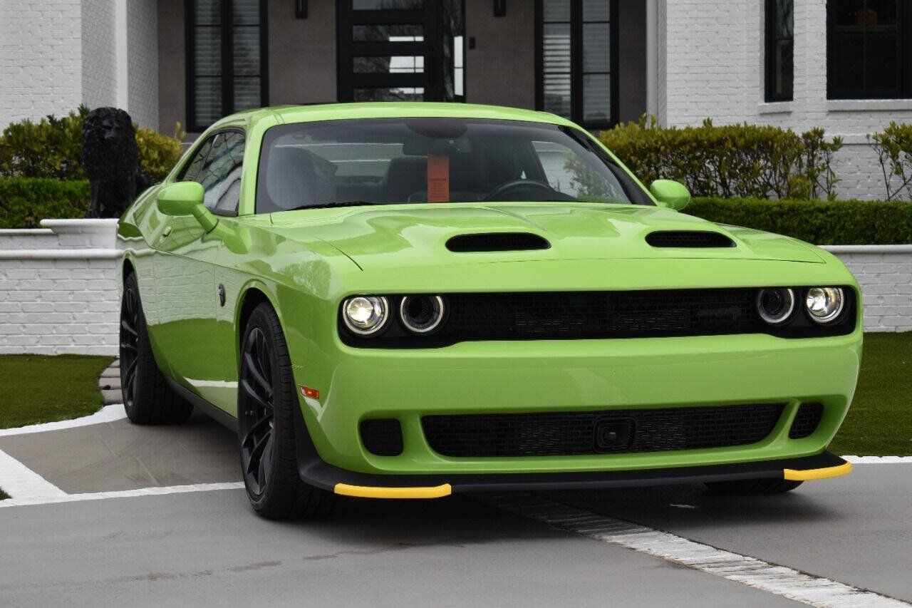 Used 2023 Dodge Challenger SRT Hellcat RWD image 6