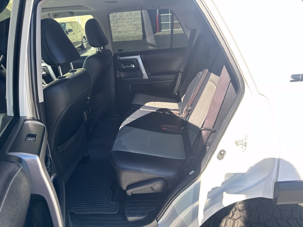 Used 2023 Toyota 4Runner SR5 Premium w/ Moonroof Package AWD/4WD image 25