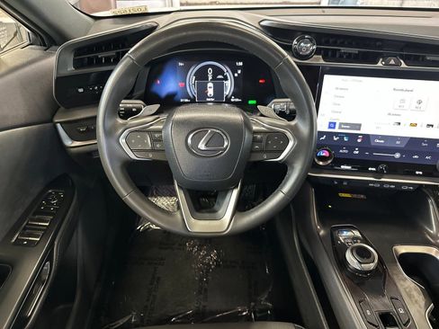 Used 2023 Lexus RZ 450e Premium w/ Technology Package image 16