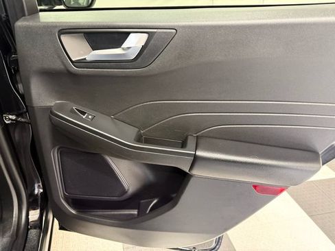 Used 2024 Ford Escape Platinum AWD/4WD image 28